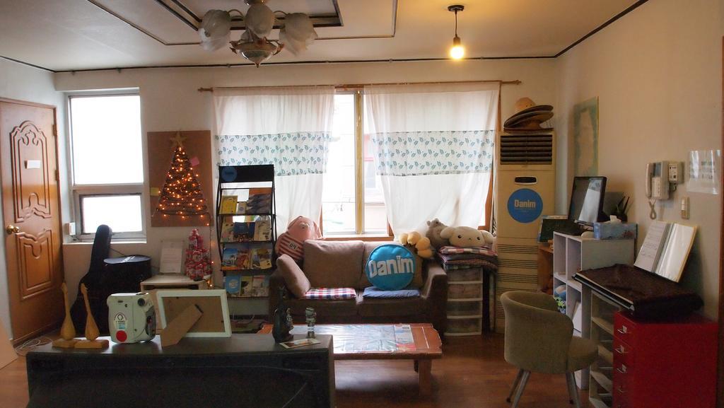 Danim Backpackers Daegu Hotel Exterior photo